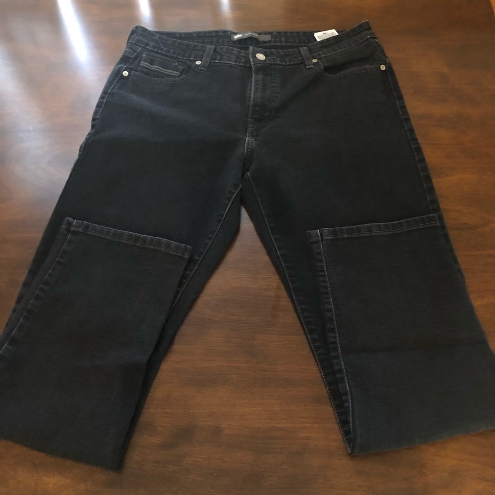 SALE $10 👖Levi’s Mid-Rise Jeans - 14M